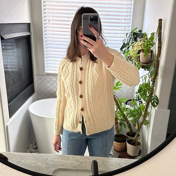 Vintage Mary Smith Hand Knitted Wool Ireland Fisherman's Cable Sweater Cardigan - Picture 3 of 15